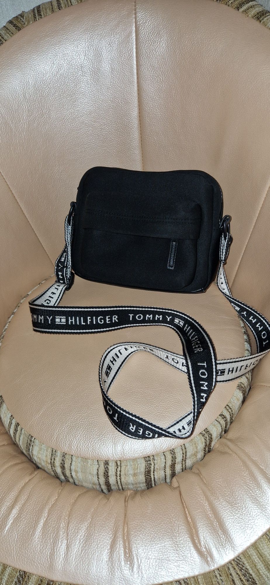 Кроссбоди сумка Tommy Hilfiger