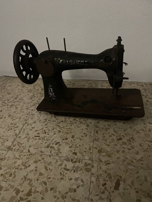 Maquina de custura antiga