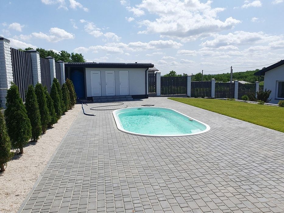 Продам новый дом в элитном районе Новоалександровка