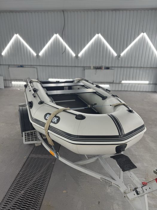 Продам комплект лодка Bark 330