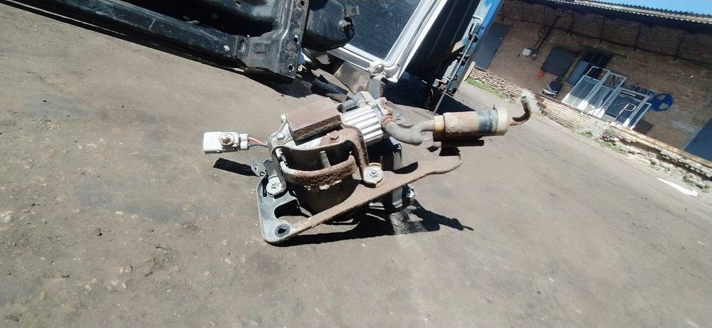 Компрессор подвески Lexus RX 2003-2008 300, 330, 350