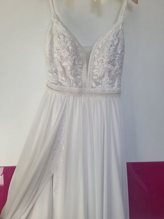 Suknia ślubna boho delikatna biala wesele poprawiny koronka