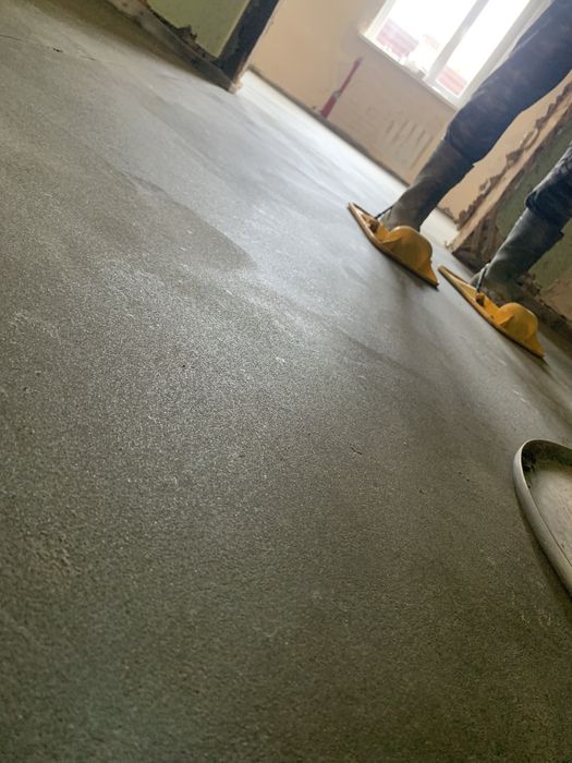 Напівсуха стяжка