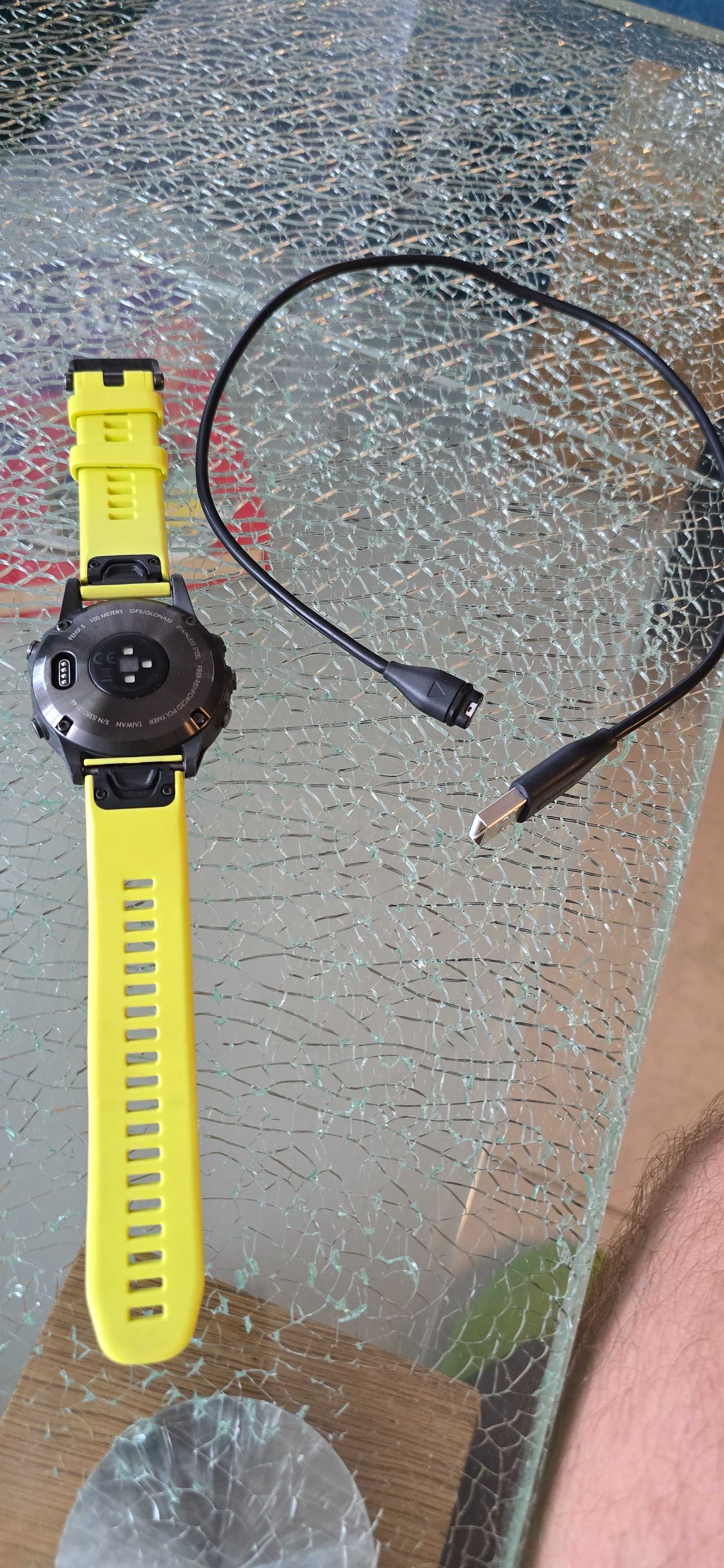 Garmin Fenix 5 + 2 paski