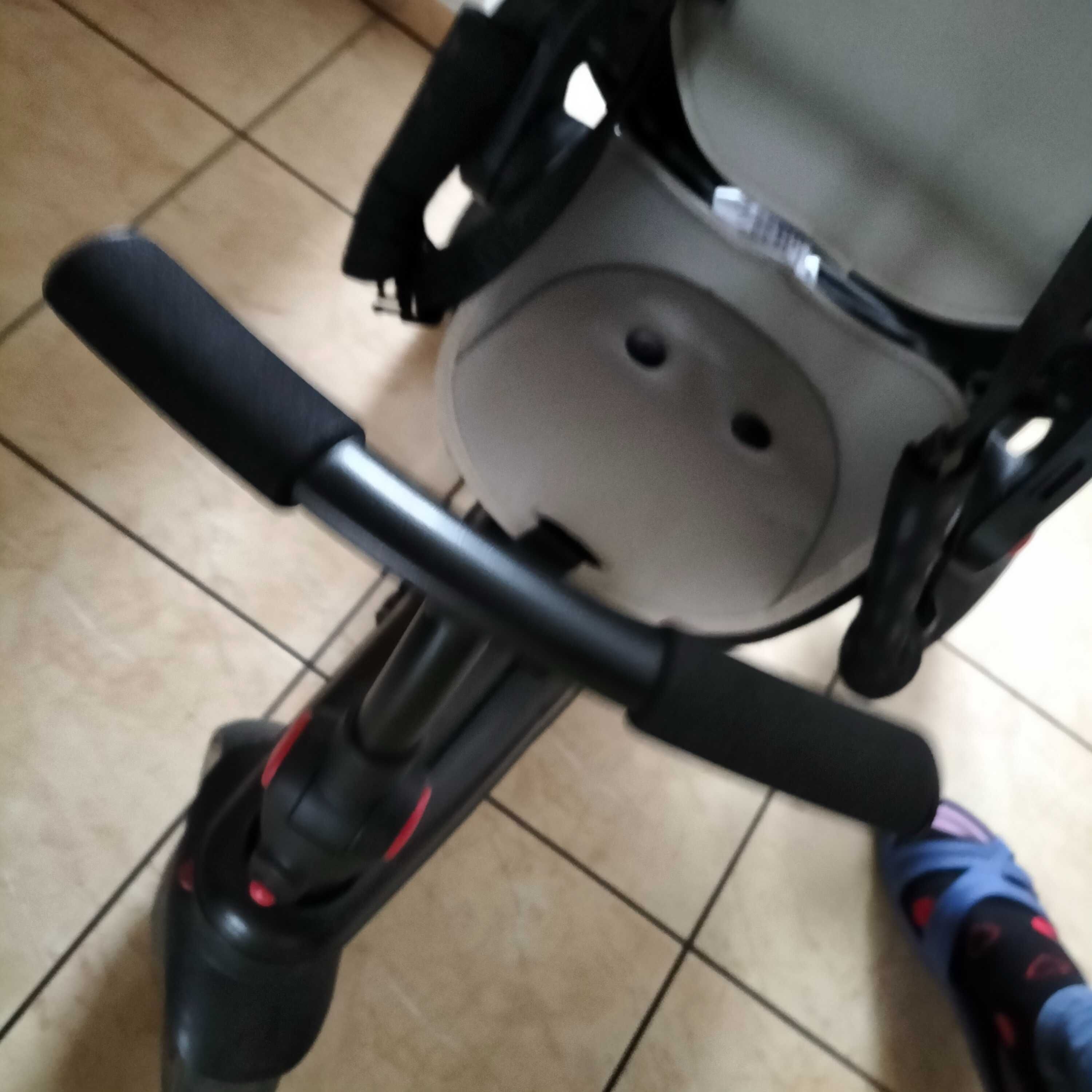 Trójkołowy jeździk pchacz rowerek SmarTrike