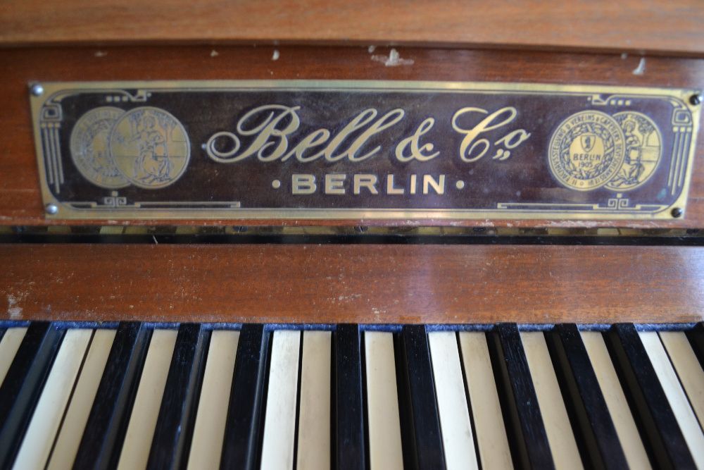 Pianino Bell & Co Berlin