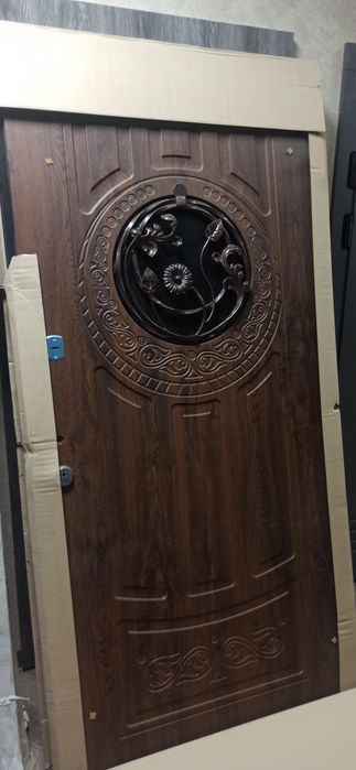 Продам двері, нові та б. У.