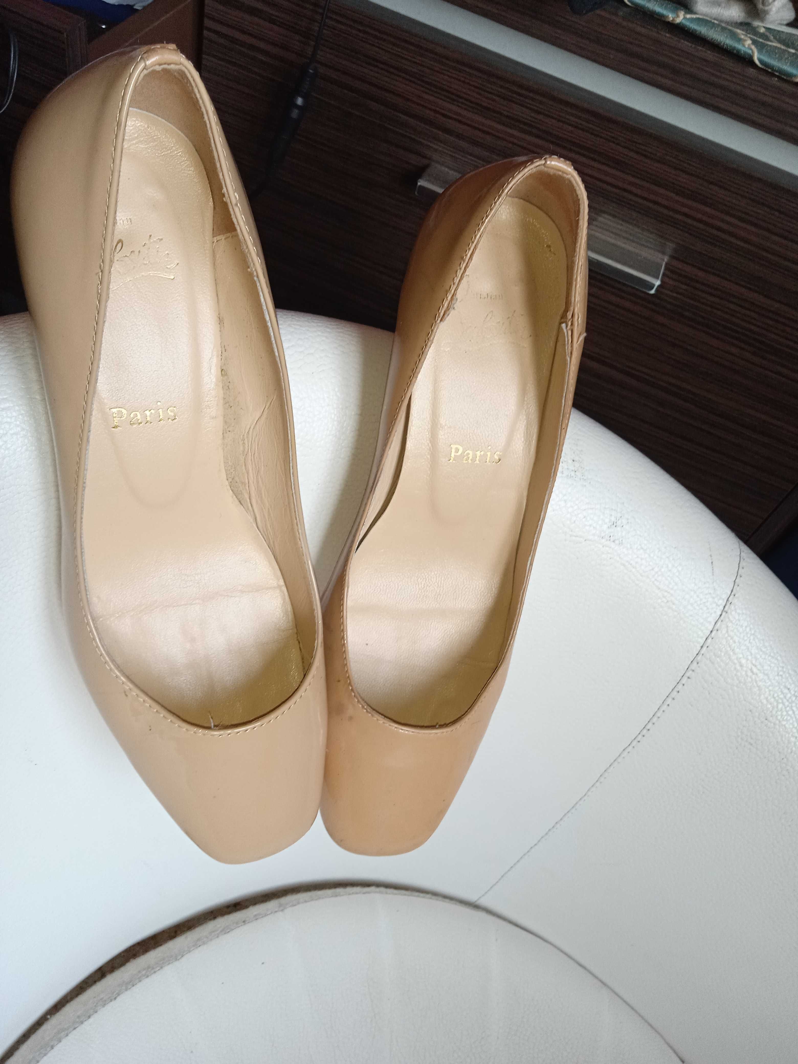 Louboutin nude kryształki 100% oryginał czółenka Unikat-38