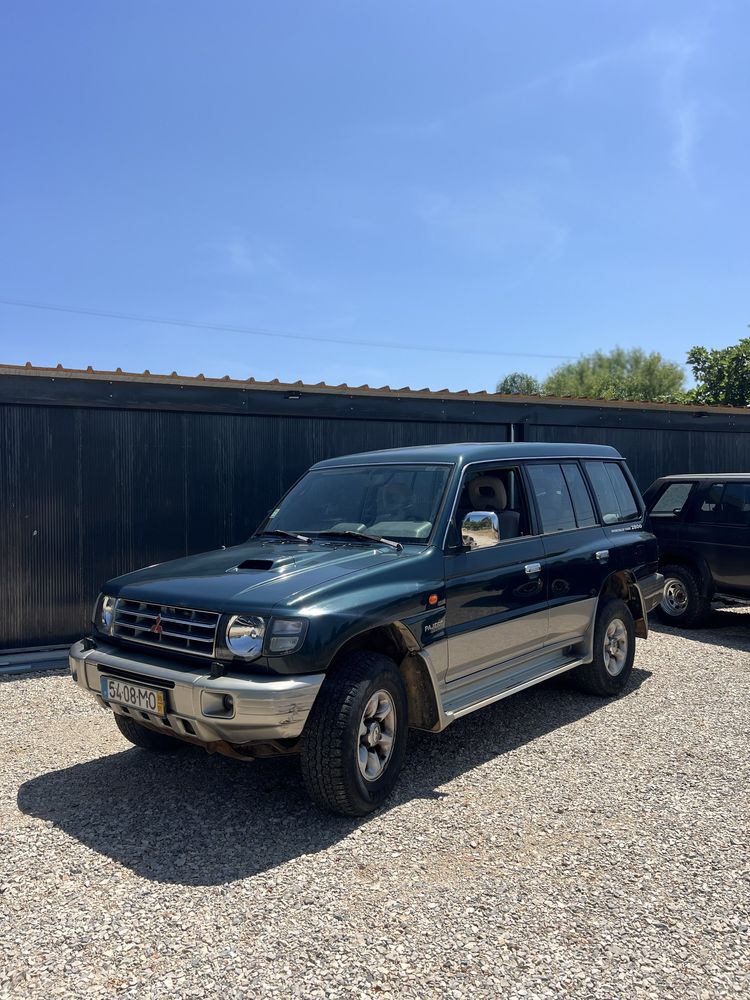 Mitsubishi Pajero 2.8GLS Abas largas