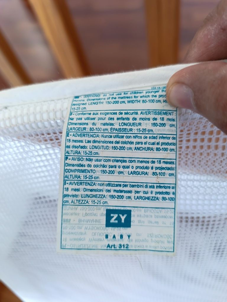 Grades / Barreira para cama bebé