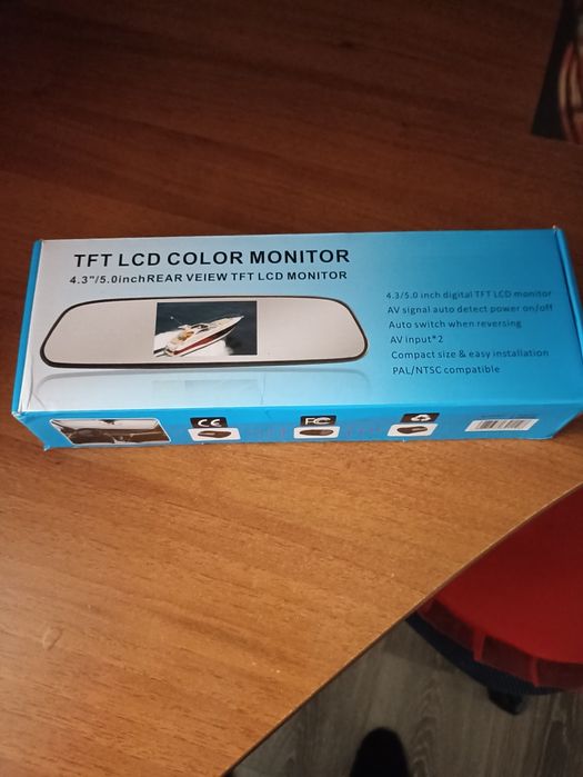 Дзеркало заднього виду з монітором 5"