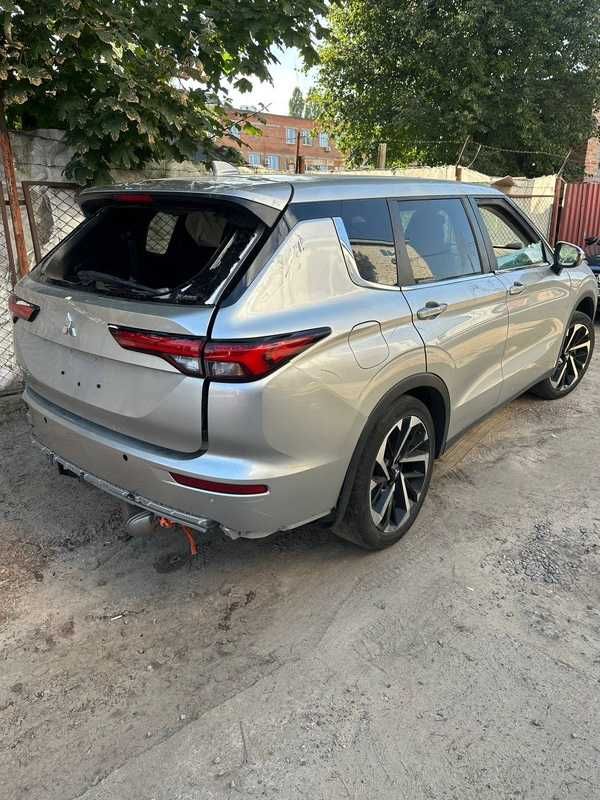 Шрот разборка Mitsubishi Outlander 4 2022 2.5 запчасти