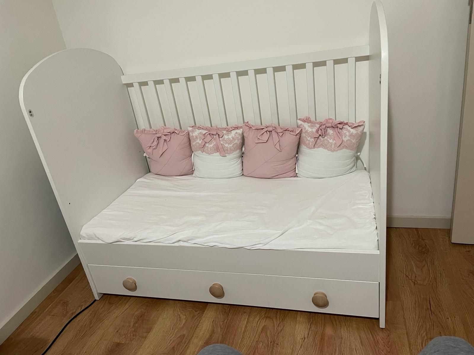 berço com colchao do ikea