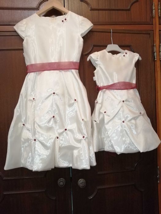 Vestido de cerimónia para criança.