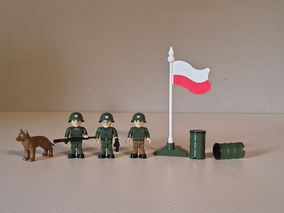 COBI 3pak Żołnierzy polskich + akcesoria