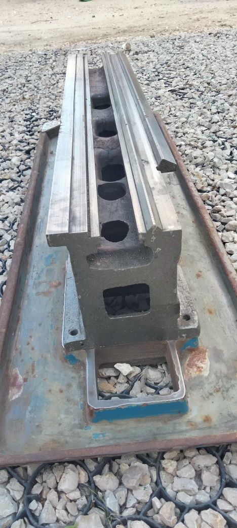 Tokarka, łoże do tokarki TSB16