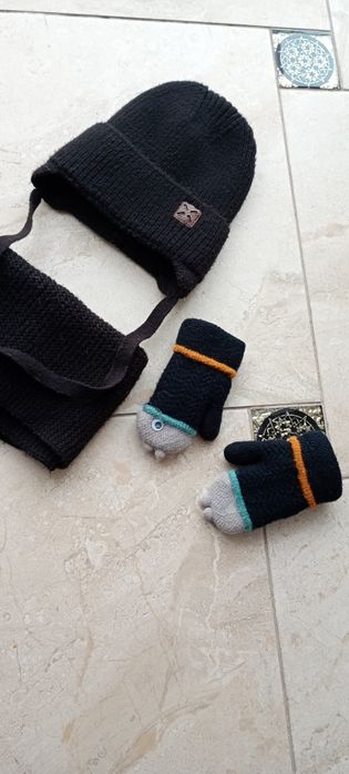 Дутики ,шапка ,зимовий одяг для хлопчика