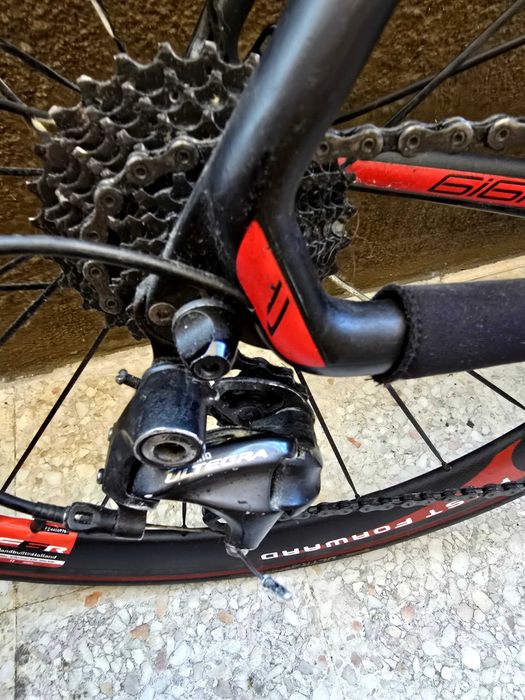 Bicicleta de estrada em carbono