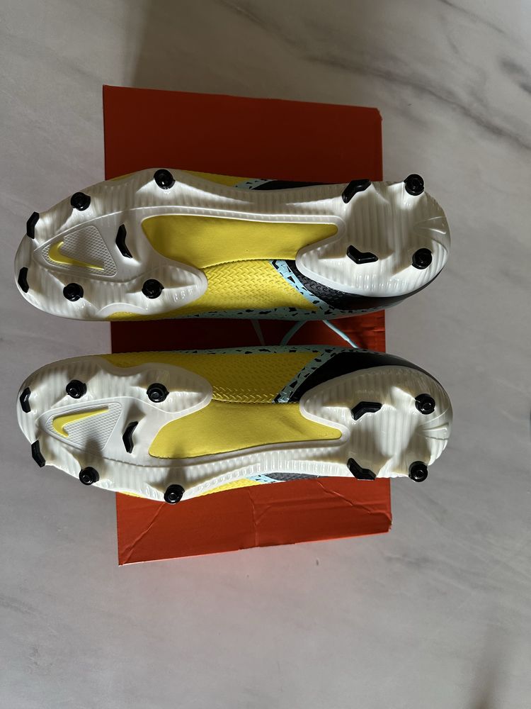 Korki Nike PHANTOM GT2