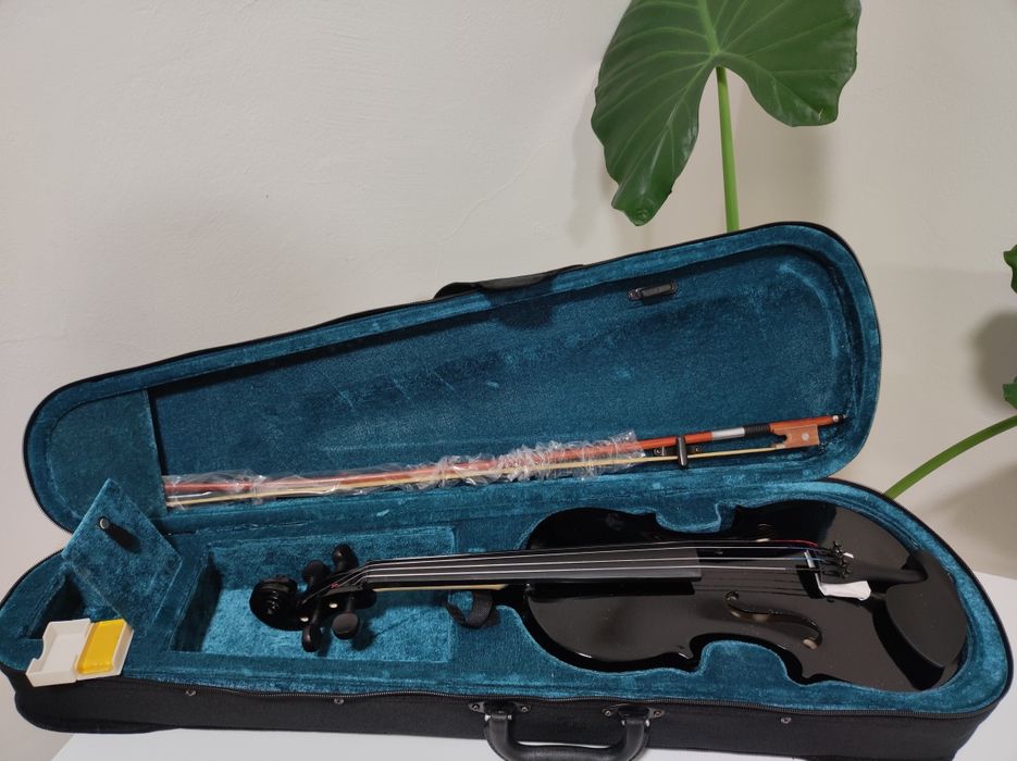 Скрипка 4/4 нова
