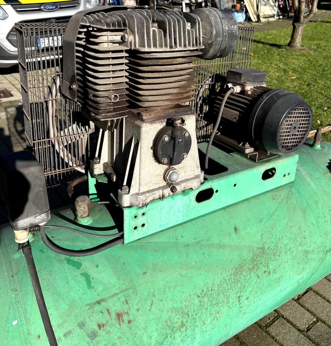 Kompresor olejowy D 270 X 270l 400V 3kW sprawny + nowa głowica