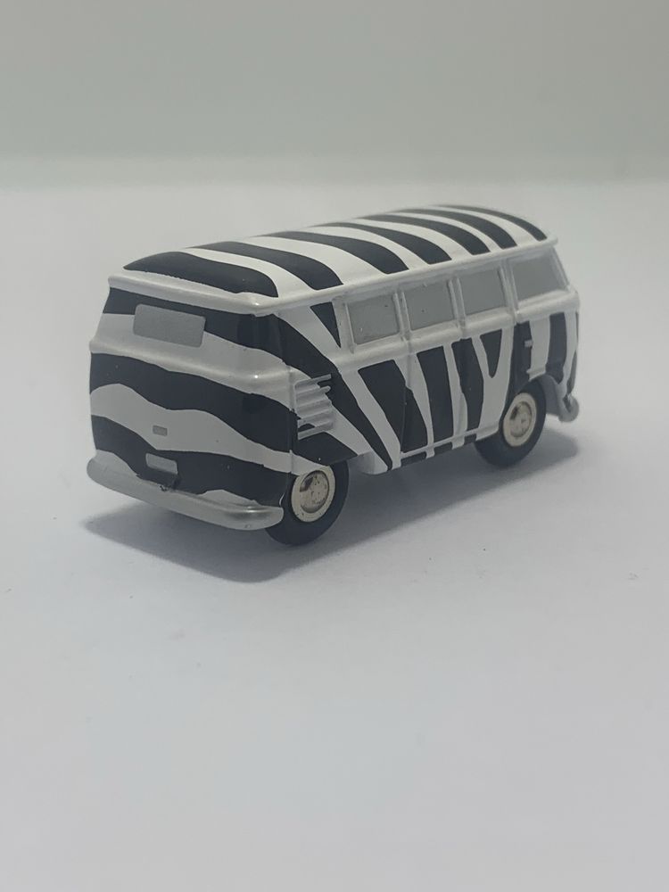 Volkswagen Bus Safari da Schuco Piccolo 1:90