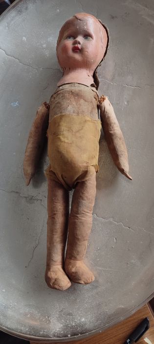 Bardzo stara lalka
