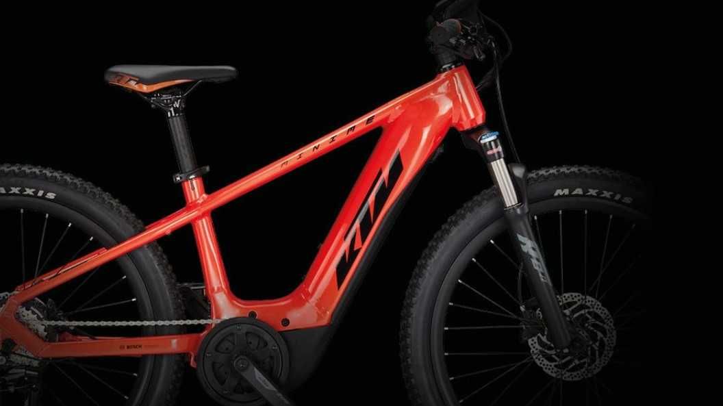 MACINA MINI ME 441  fire orange (black)
