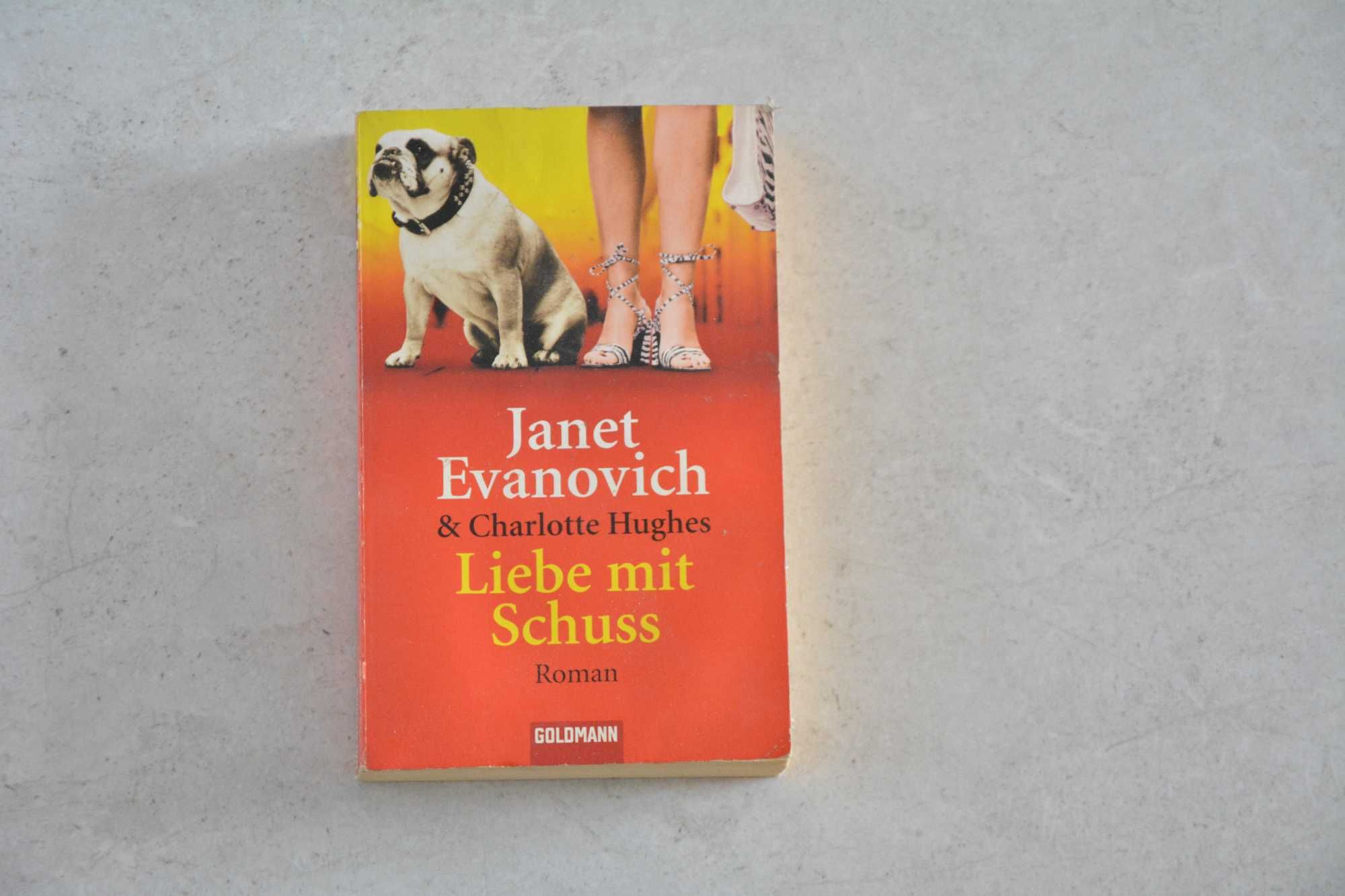 książka po niemiecku  Janet Evanovich - Liebe mit Schuss