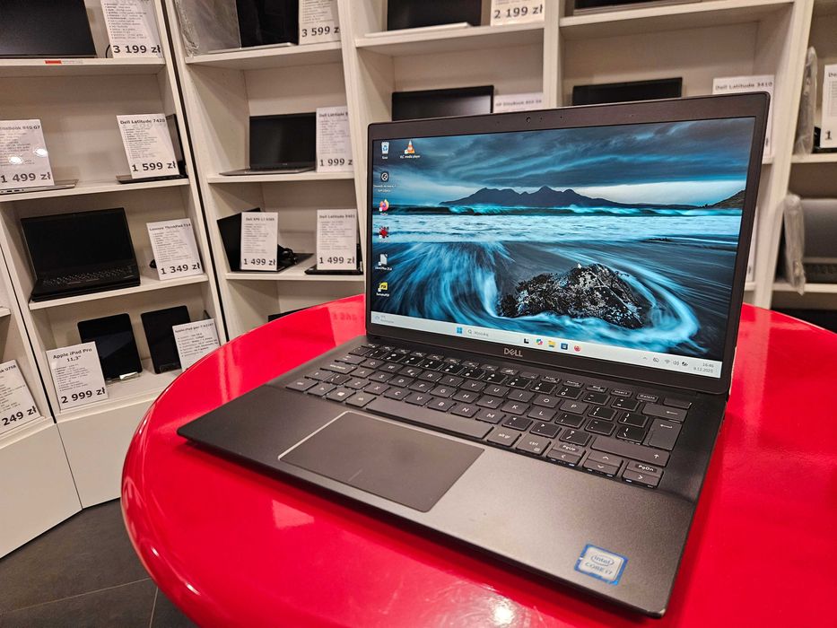 Dell Latitude 3301 13,3" i7-8565U 8GB 256SSD Win11 Faktura Gwarancja