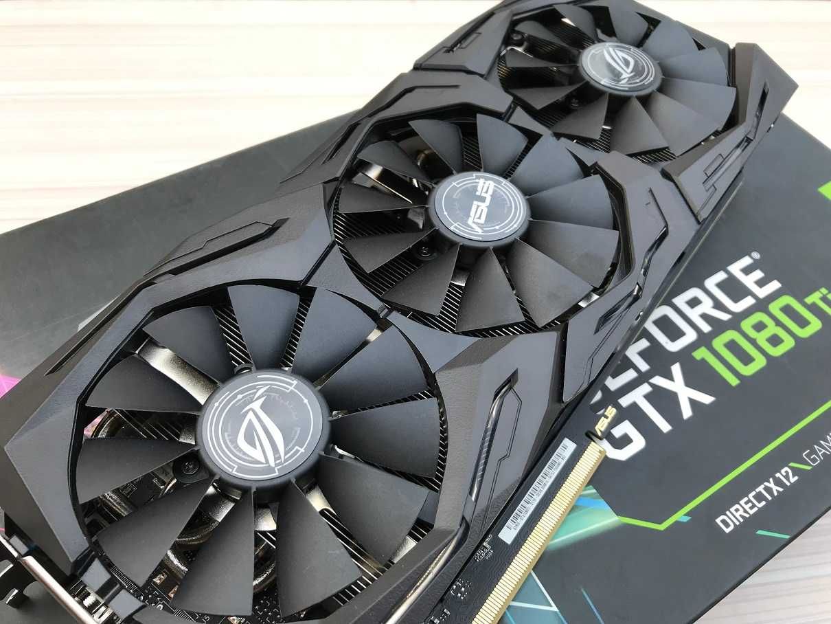 ASUS STRIX 1080 TI GAMING EDITION (Impecável com Caixa Original)