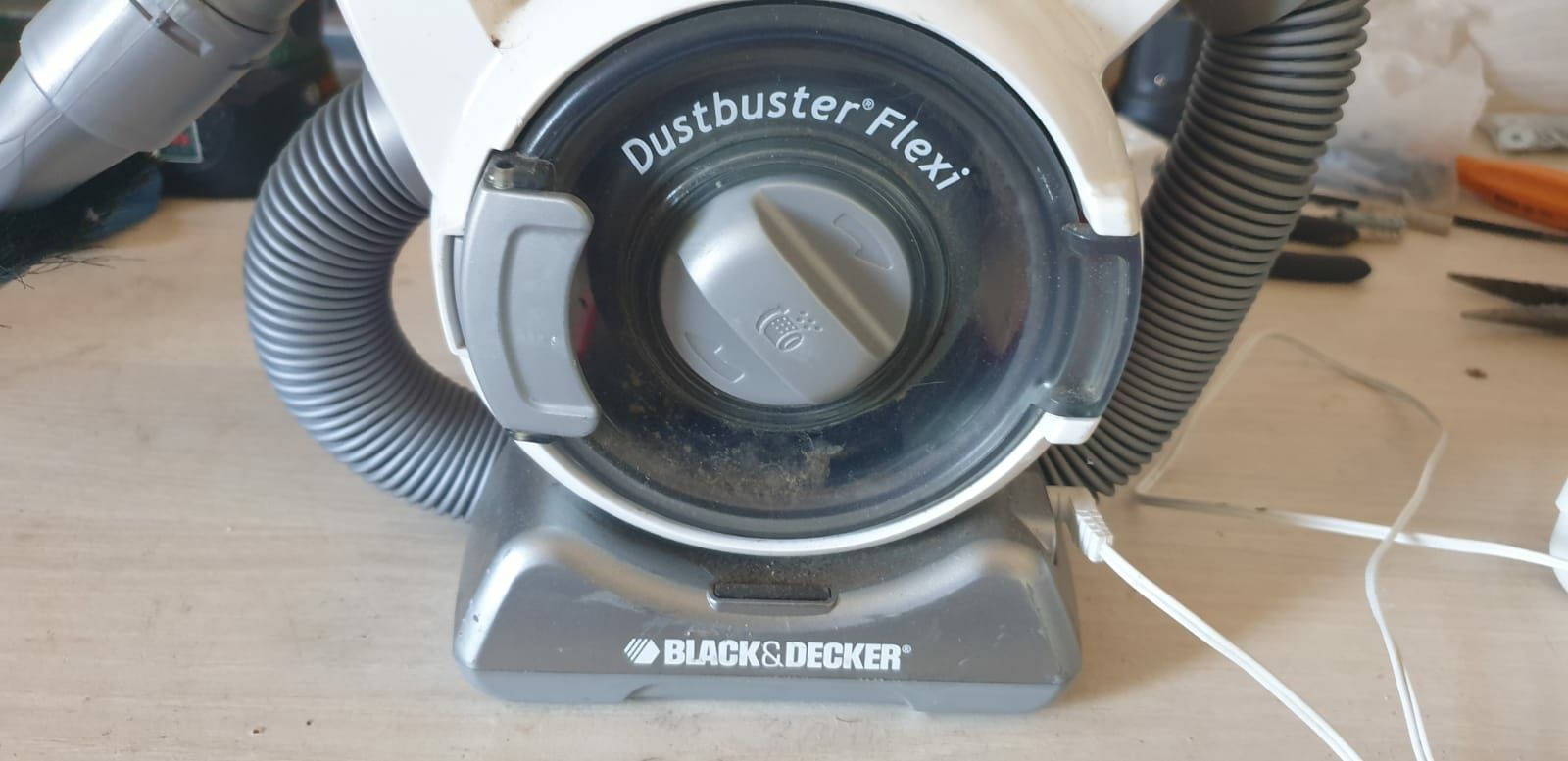 Aspirador portátil a bateria Black & Decker