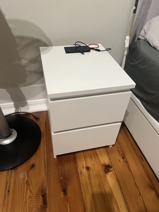 Conjunto de 2 mesas de cabeceira MALM brancas IKEA
