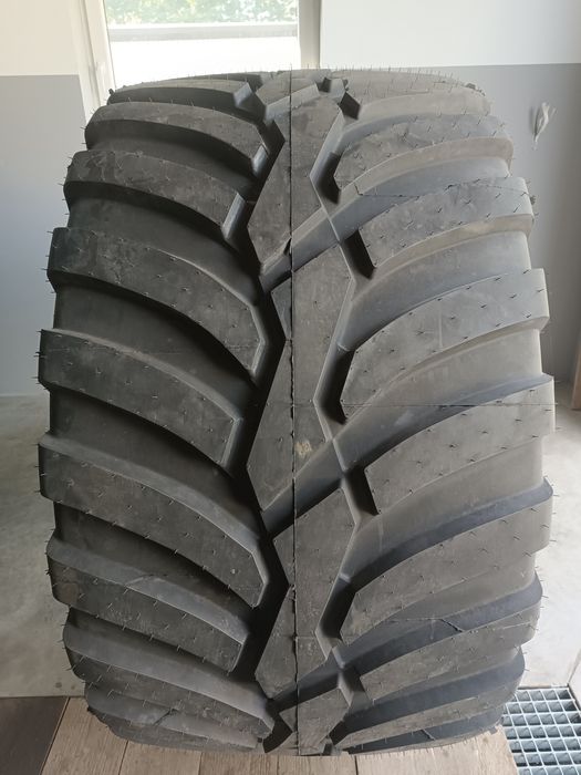 Opona rolnicza 750/60R30.5 Vredestein Flotation Trac - nowa - 1 sztuka