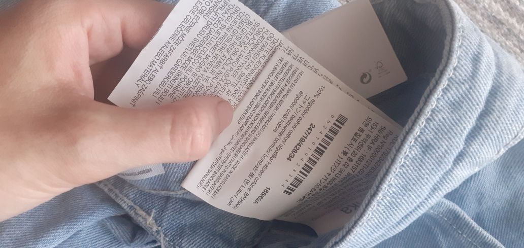 Jasnoniebieskie jeansy cargo z szeroka nogawka wysoki stan bershka