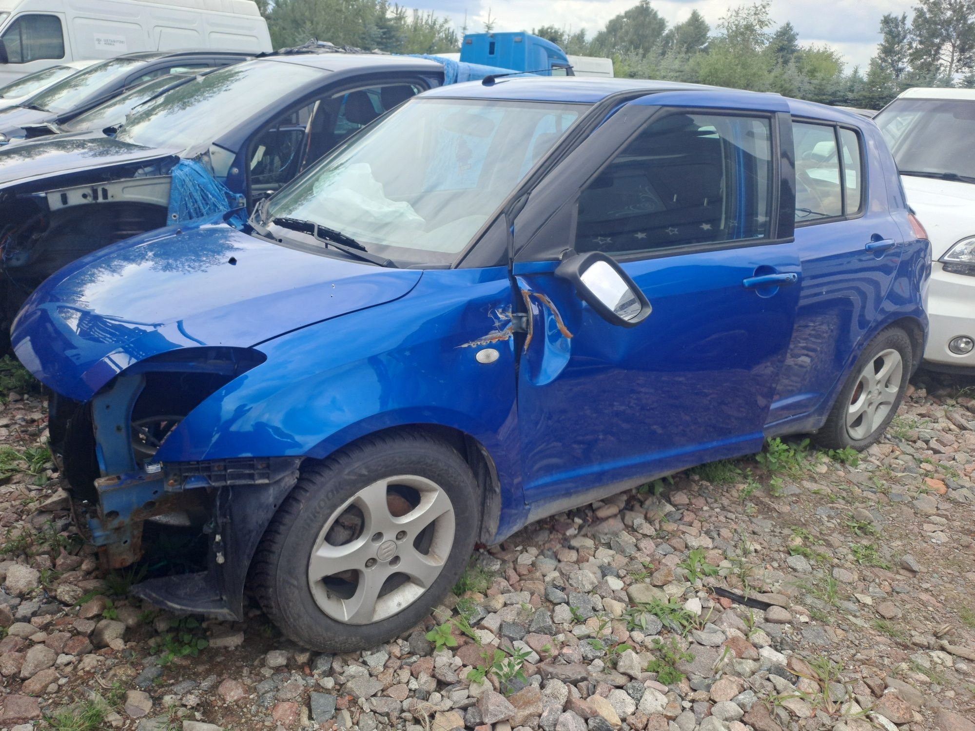 Suzuki swift całe na części