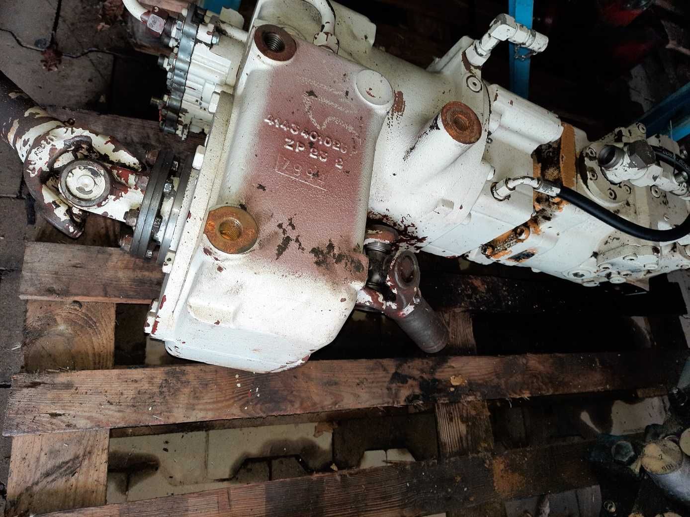 koparka Liebherr A 900 Litronic skrzynia  hydromotor LMV 100