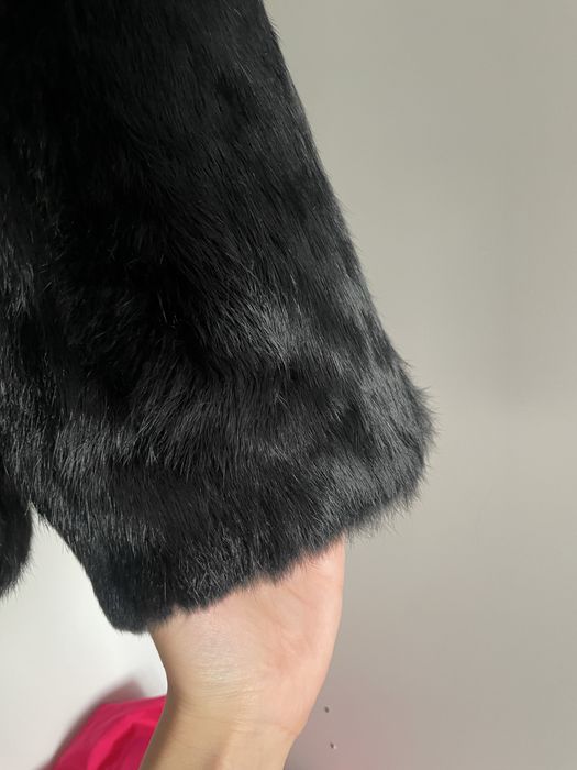 Futro z królika naturalne z pięknym kołnierzem