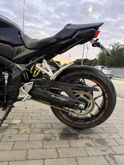 Cbr 650r 35kw (livrete)