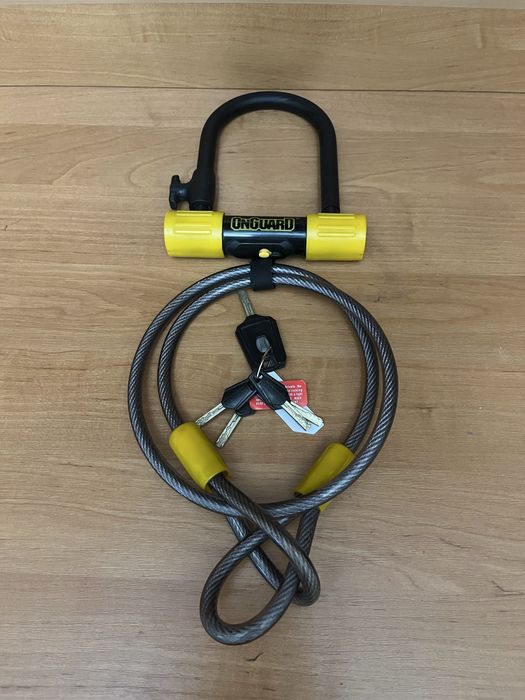 Замок U-подібний ONGUARD BULLDOG Medium розмір скоби 90-175 мм