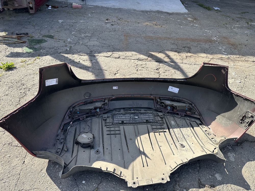 tesla 3 highland бампер передній і задній в зборі
