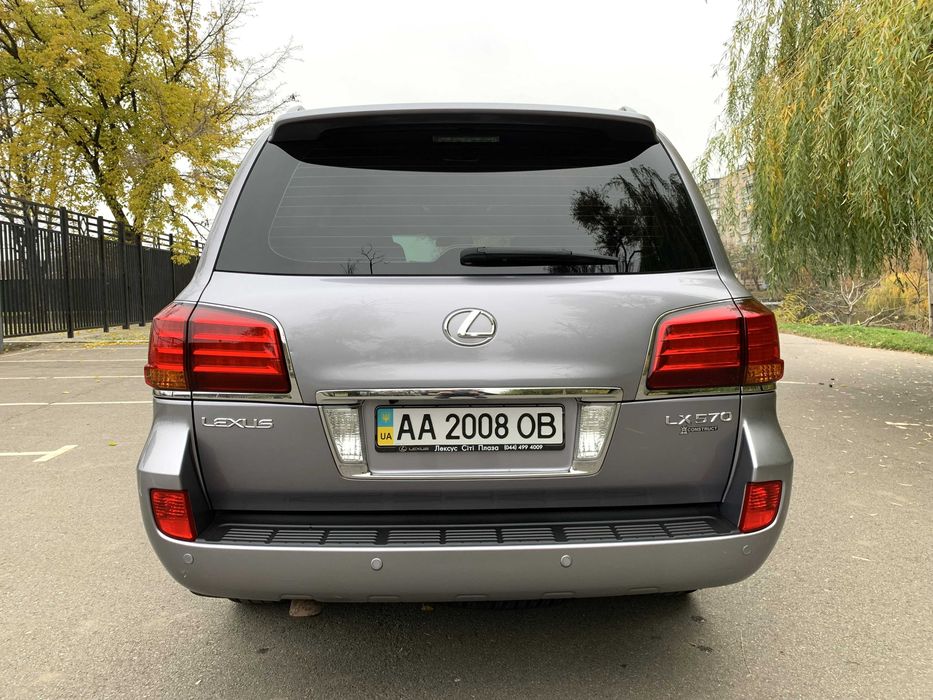 Lexus LX 570 один владелец! Вся по Тойоте!