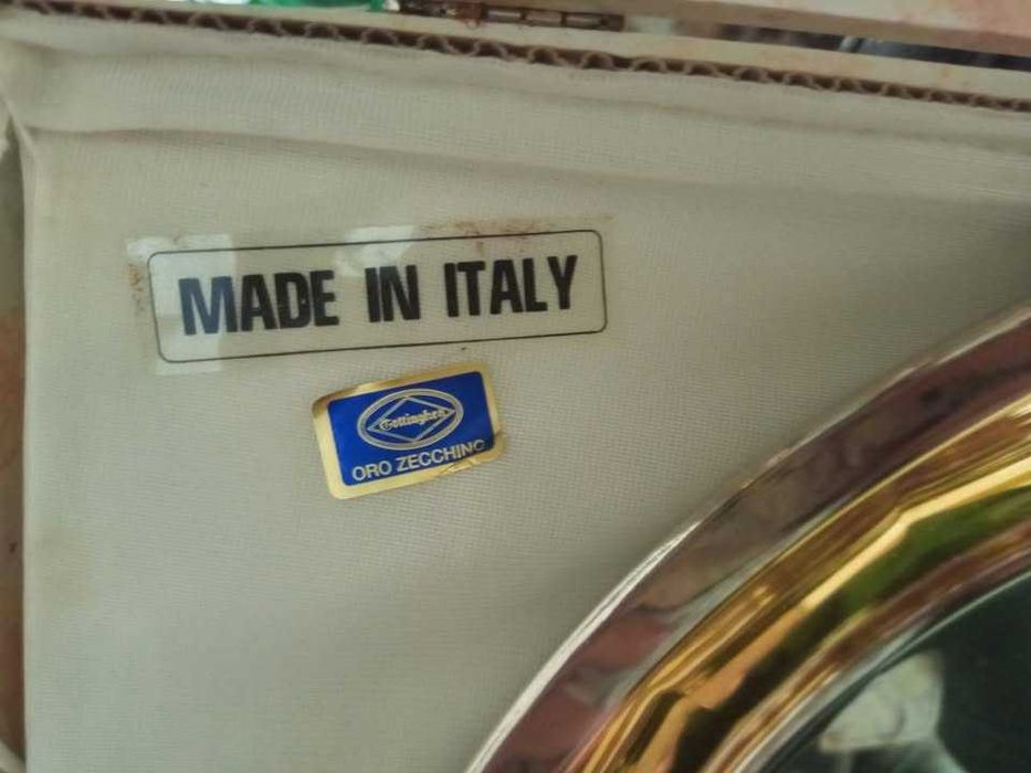 Gottinghen Prato grande com talheres banhado a ouro