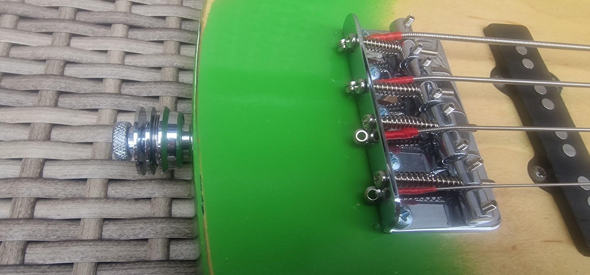 Gitara basowa Aria Pro II SLB plus wzmacniacz