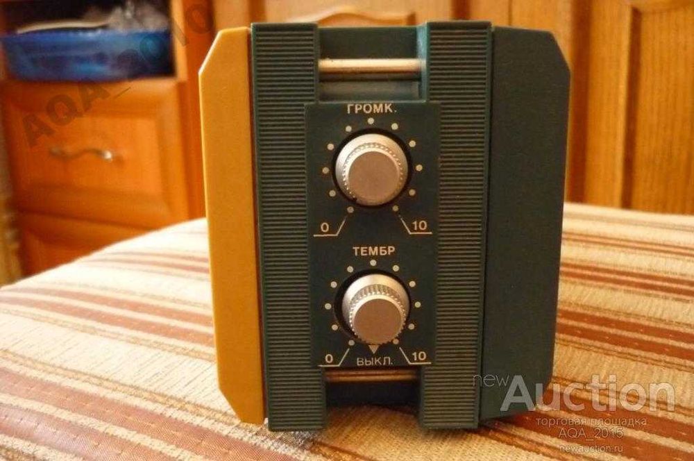 Radioodbiornik prod. rosyjskiej AWAWA Dl, Śr