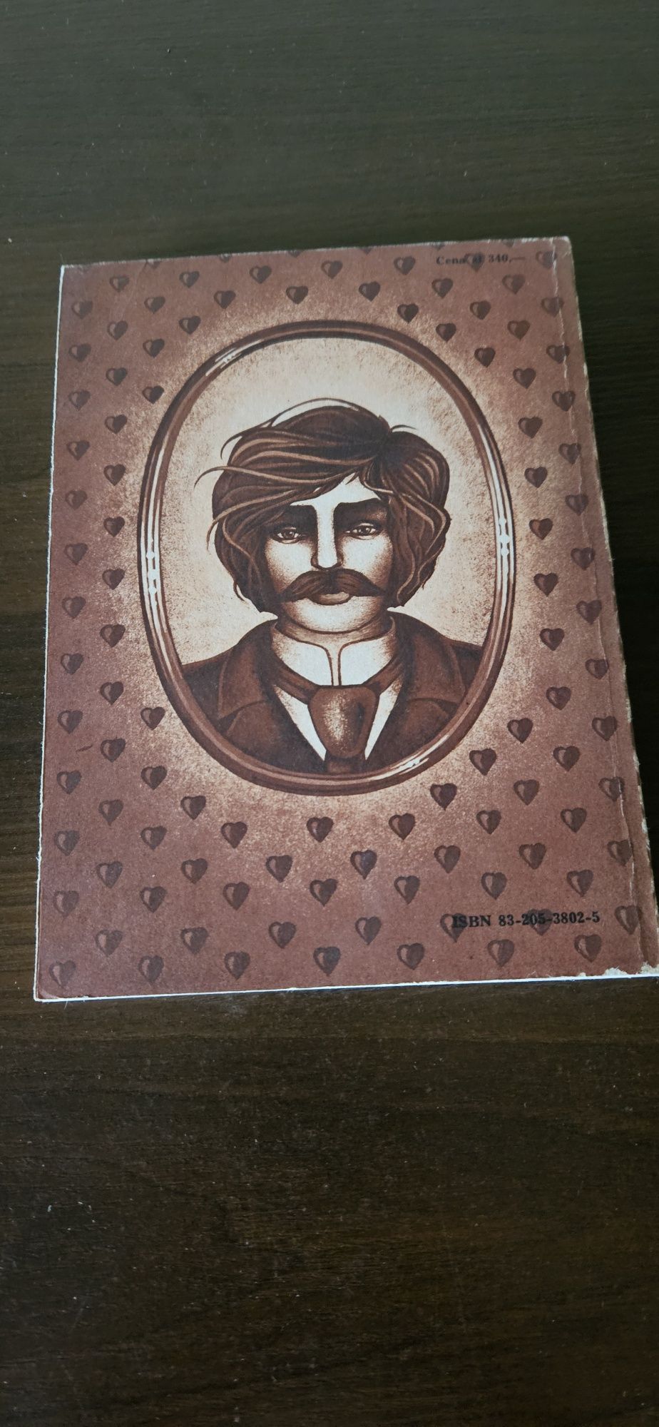 Między ustami a brzegiem pucharu.