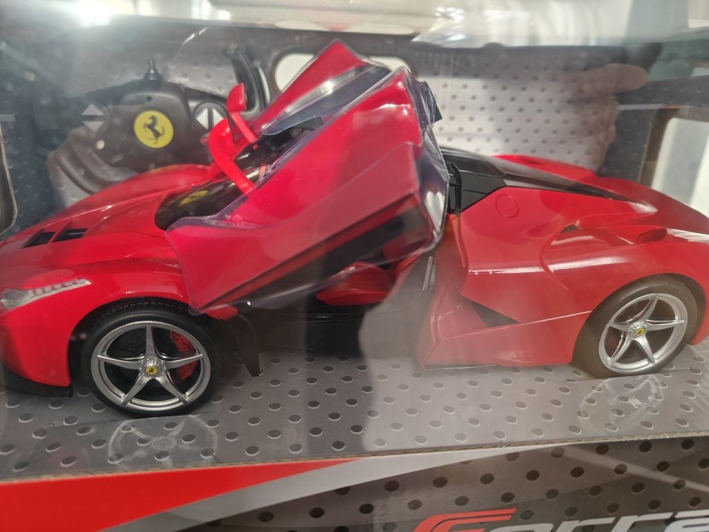 Auto La Ferrari RASTAR zdalnie sterowany 1:14