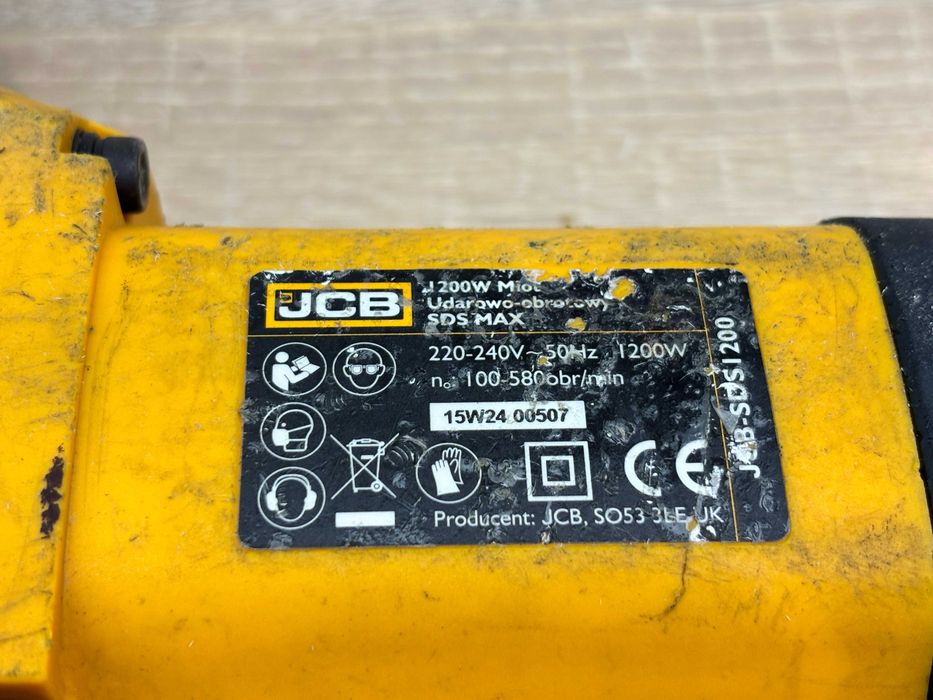 Młot wyburzeniowy JCB sds 1200w