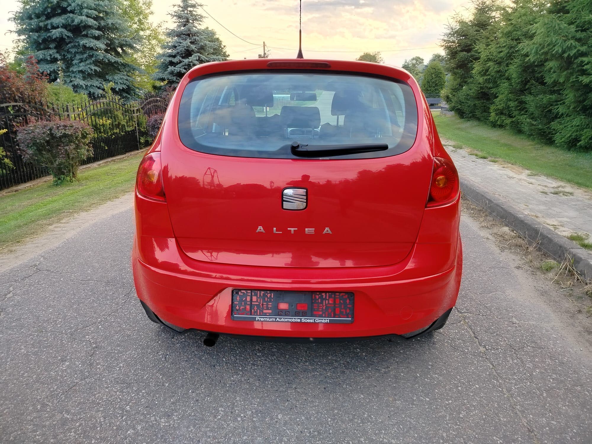 Seat Altea czerwony