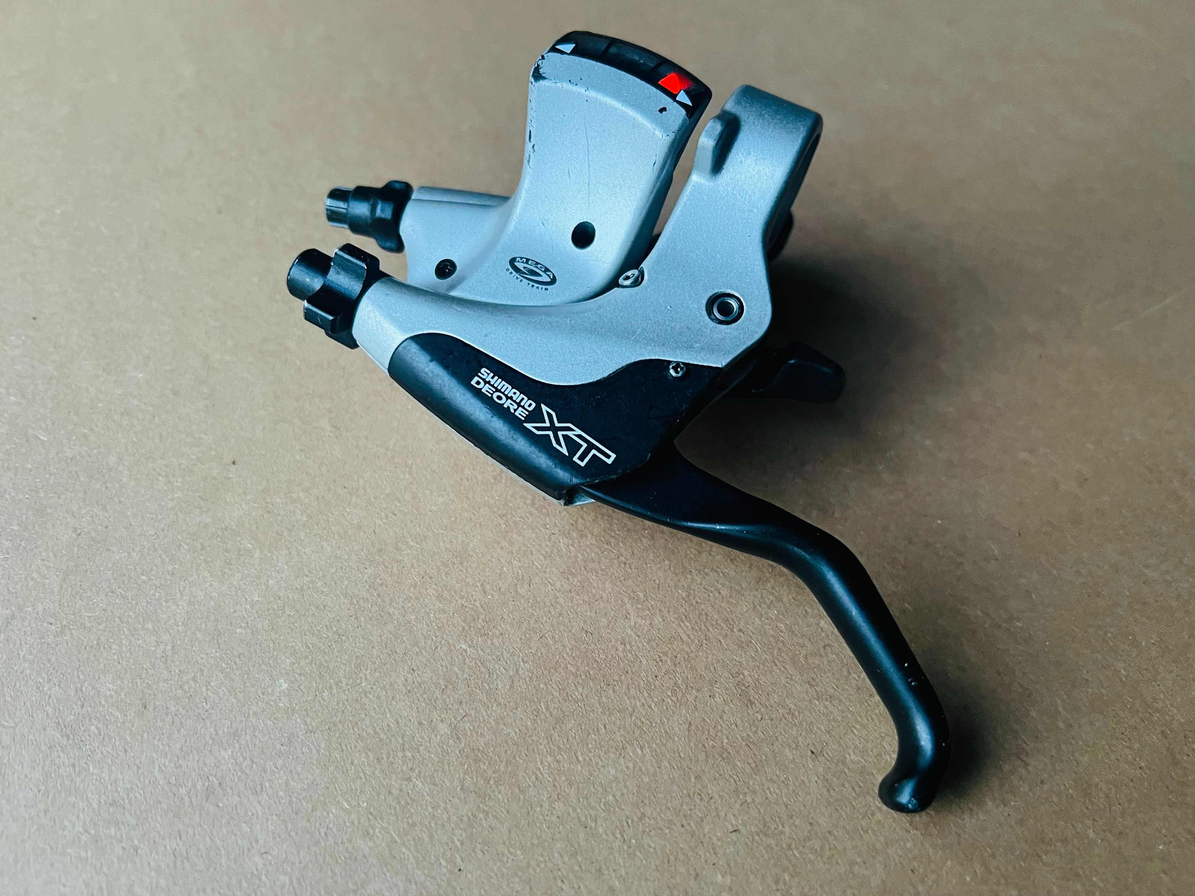 Klamkomanetka SHIMANO DEORE XT ST-M750 Lewa 3s przednia klamka manetka
